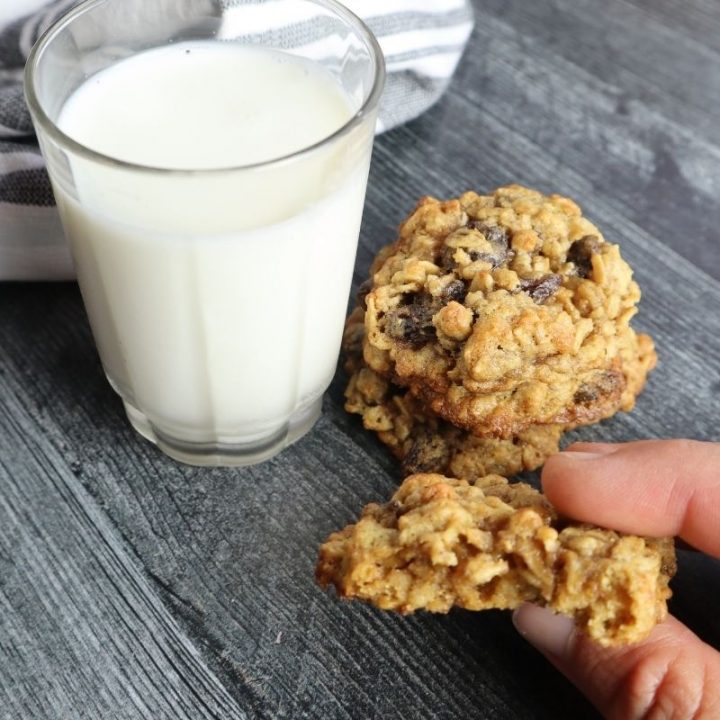Old Fashioned Oatmeal Cookies